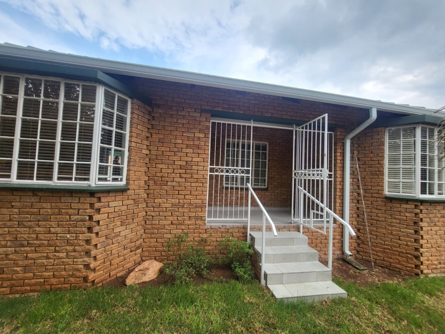 3 Bedroom Property for Sale in Boschdal North West